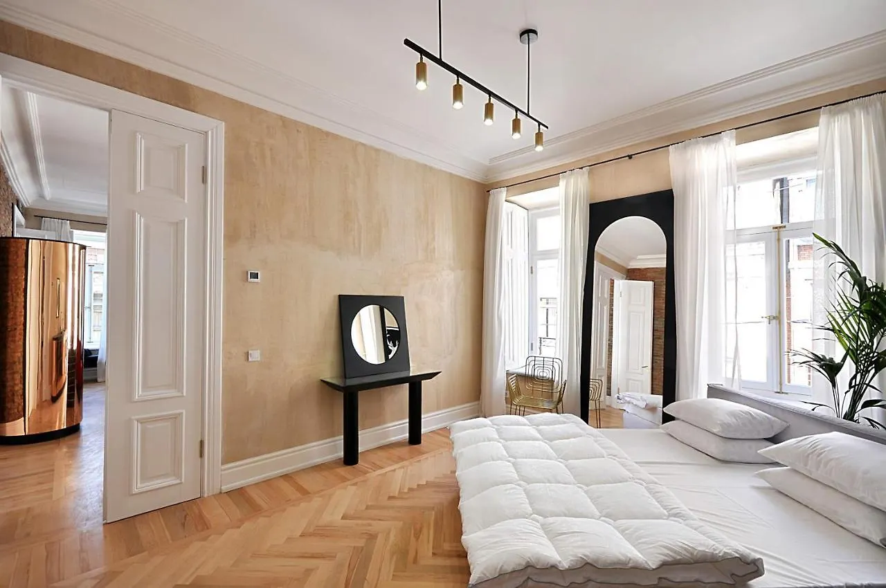 The 10 Hotel Tbilisi